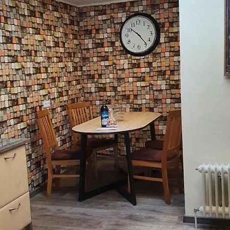Apartment Geraeumig Ausgelegte In Der Oberen Etage Mit Bergblick Vom Privaten Balkon