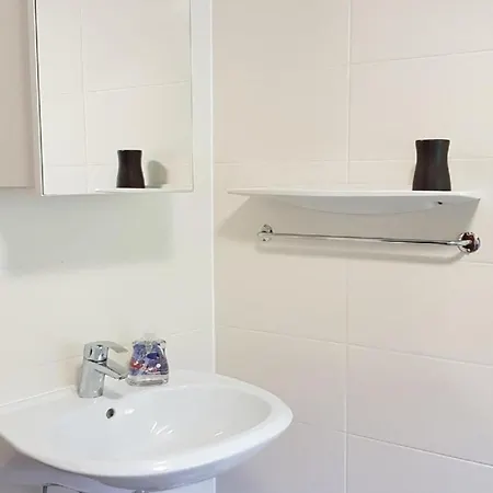 Geraeumig Ausgelegte In Der Oberen Etage Mit Bergblick Vom Privaten Balkon