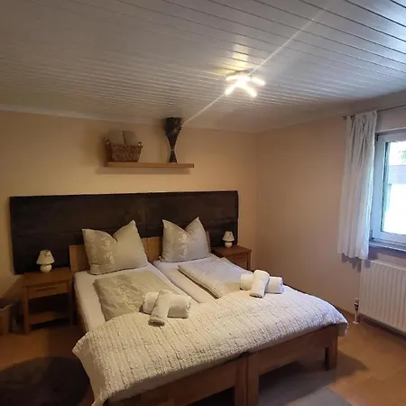 Geraeumig Ausgelegte In Der Oberen Etage Mit Bergblick Vom Privaten Balkon * Bruck an der Grossglocknerstrasse